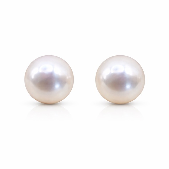 Venus and Vulcan Jewelry - W#2 | Pearl Stud Earring